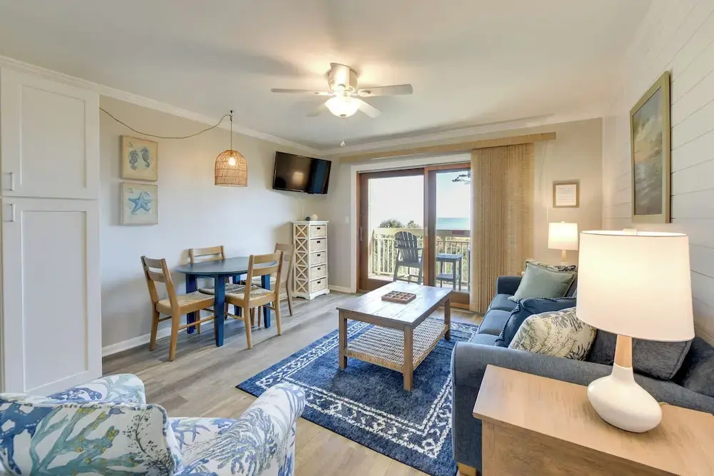 Oceanfront Condo! Breakers 210 w/ Sunrise Views