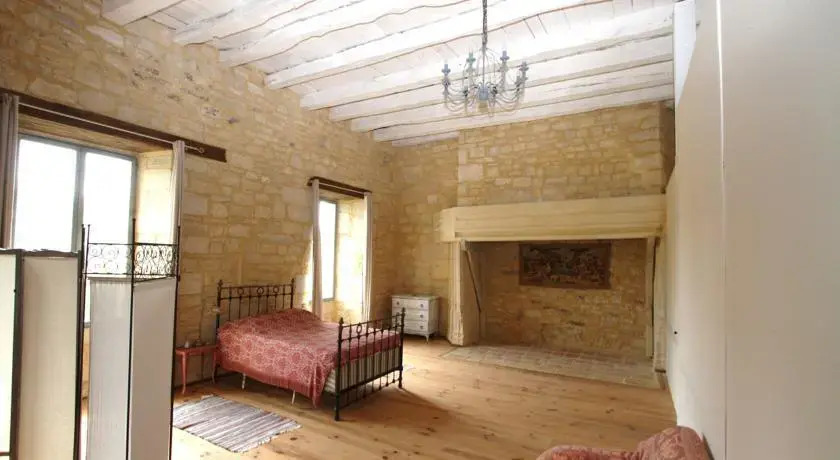 Château de Saint-Chamarand - Gîtes & Expériences Immersives
