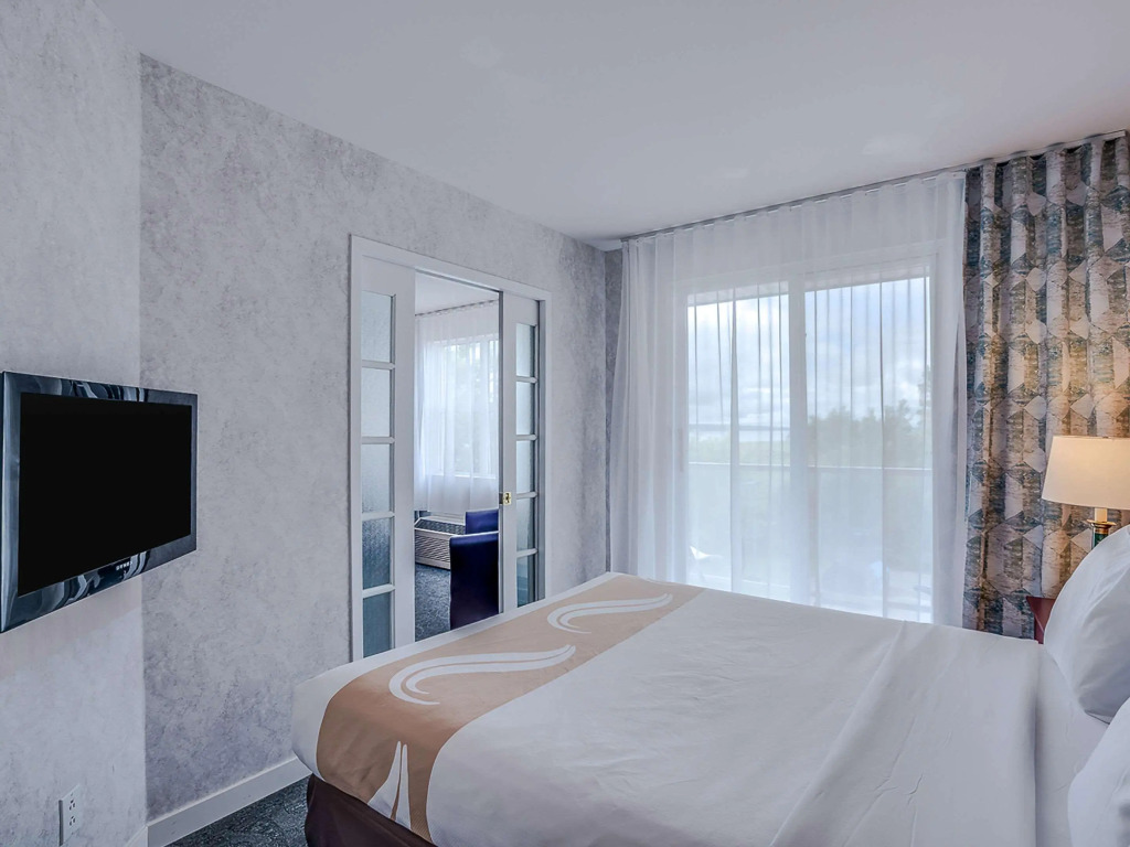 Quality Suites