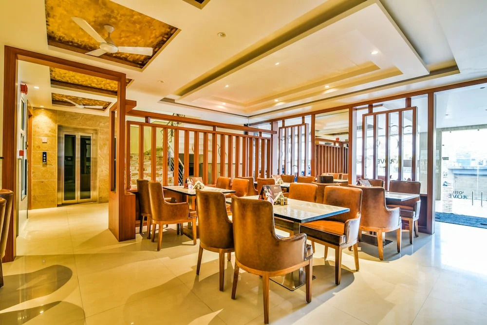 FabHotel Salt