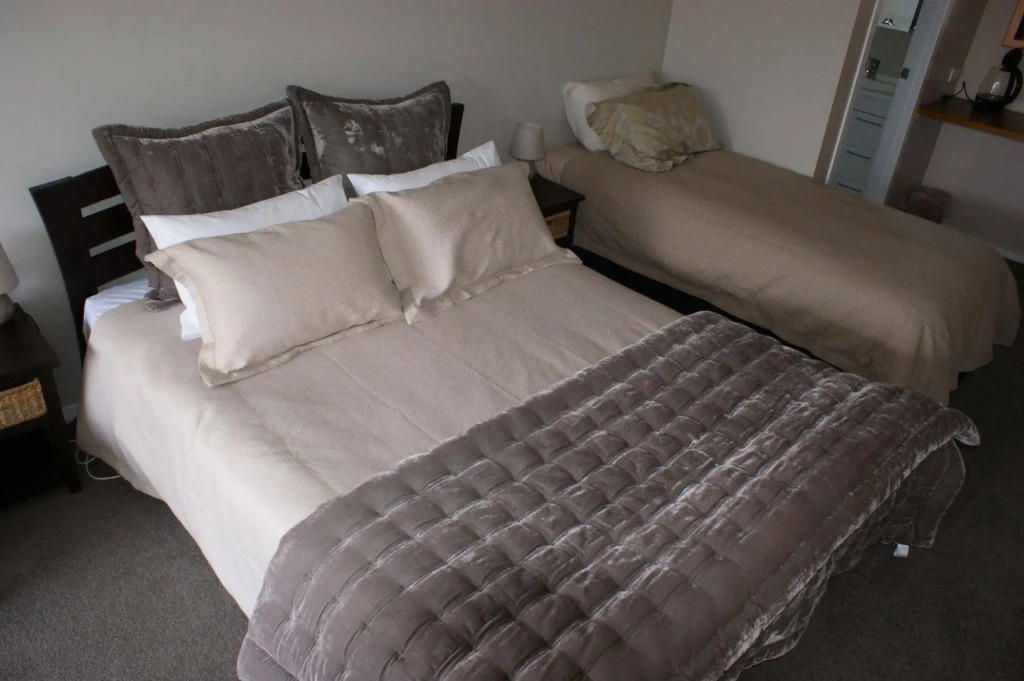 73 Milton Accommodation