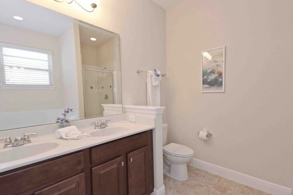 5361 Oakbourne Avenue 6 Bedroom Home