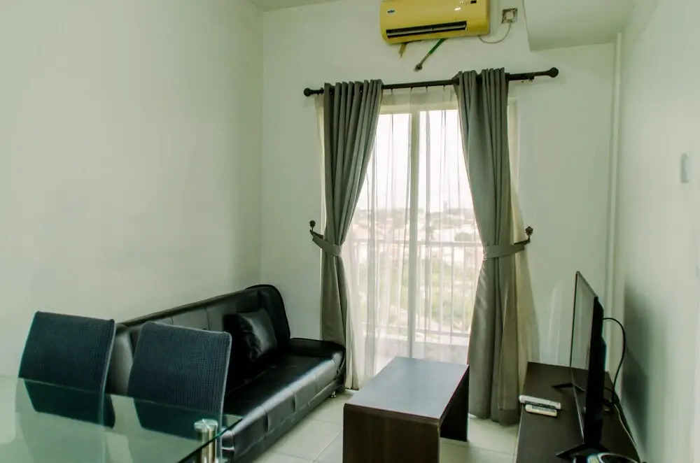 Comfort And Minimalist 2Br At Skylounge Tamansari Apartment