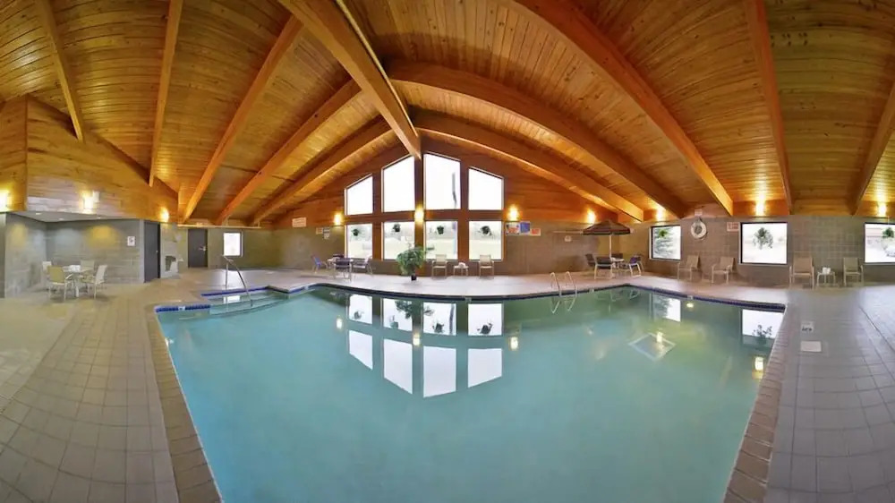 Asteria Inn & Suites