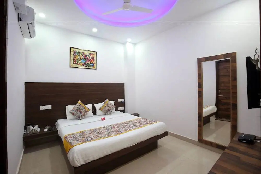 Starlet Prime by OYO Rooms