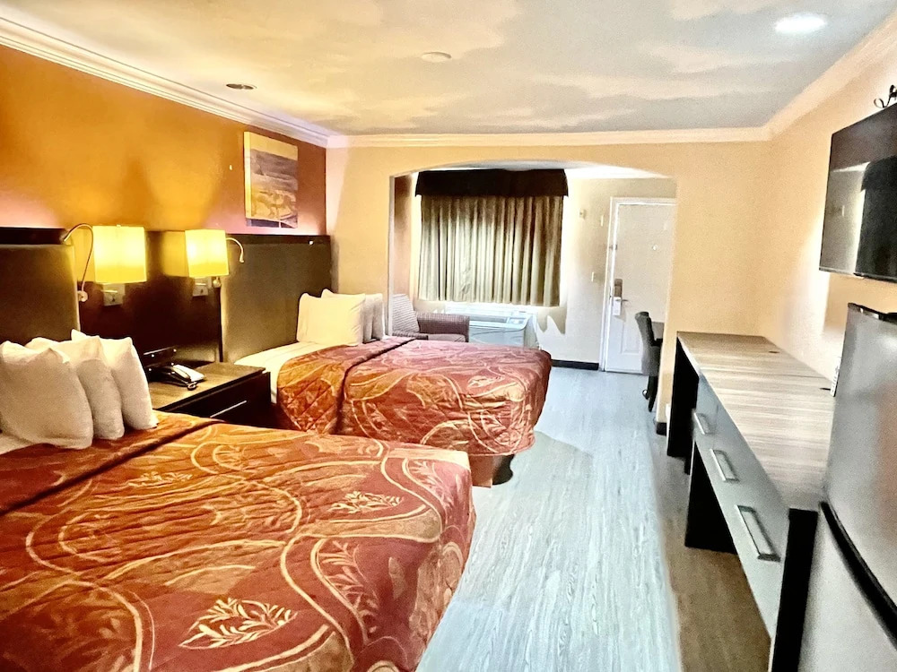 Luxury Inn Liberty