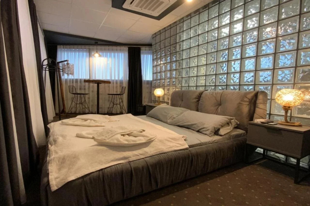 Eva Otel