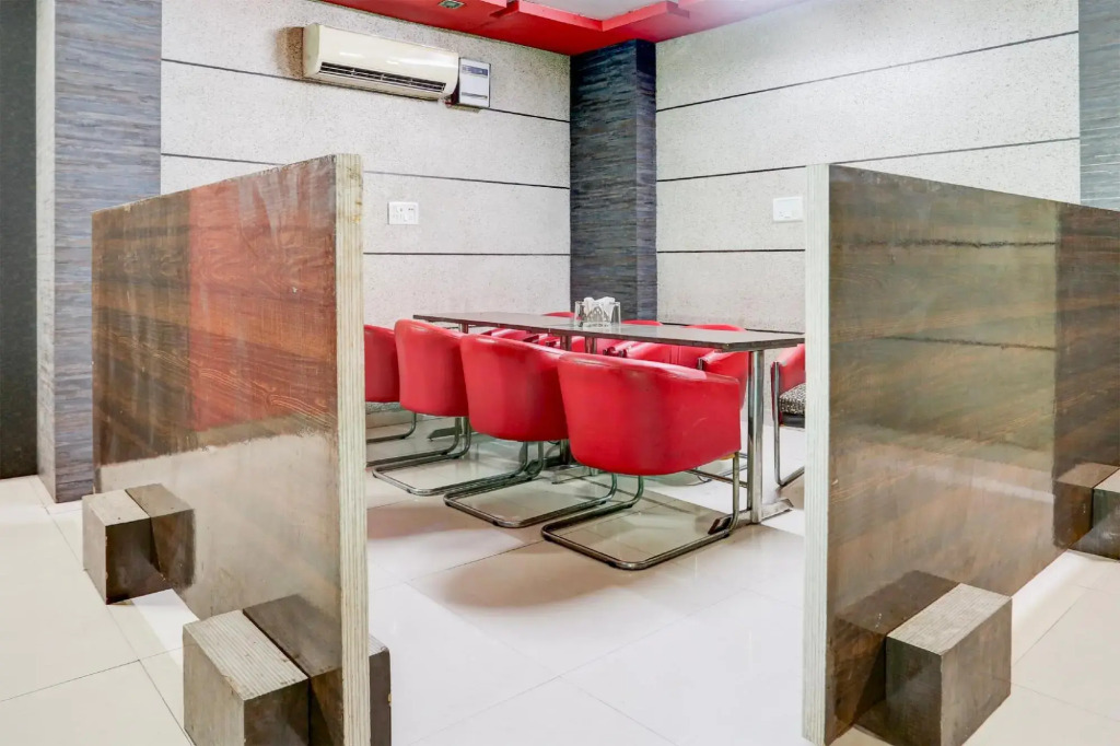 M2 Hotel & Restaurant