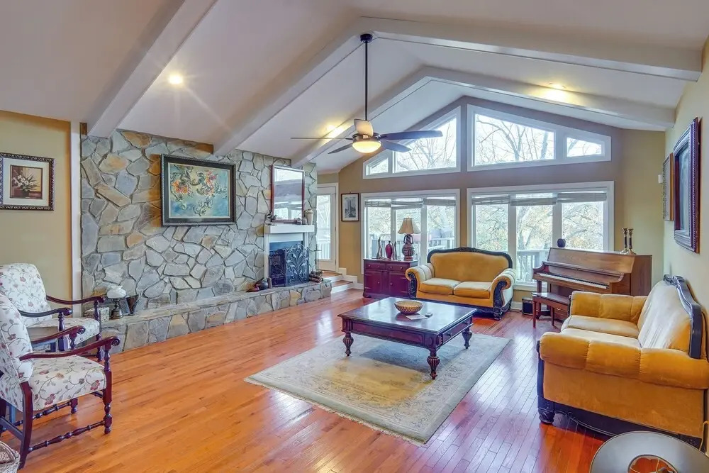 Spacious Lakefront Apt w/ Deck in Fayetteville