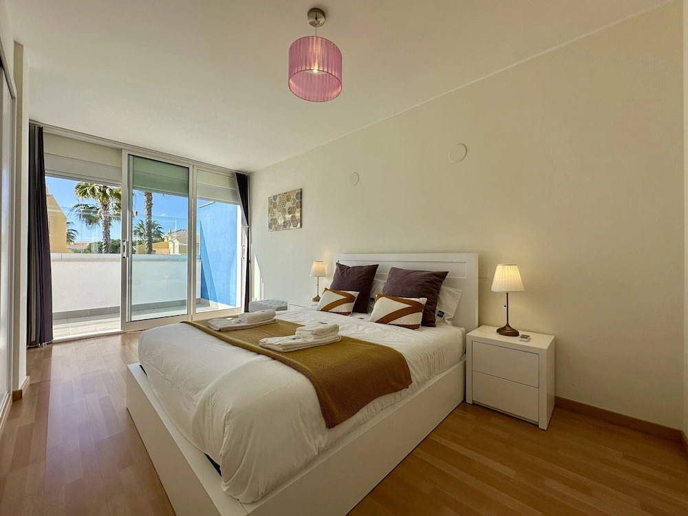 Quarteira Deluxe With Pool by Homing
