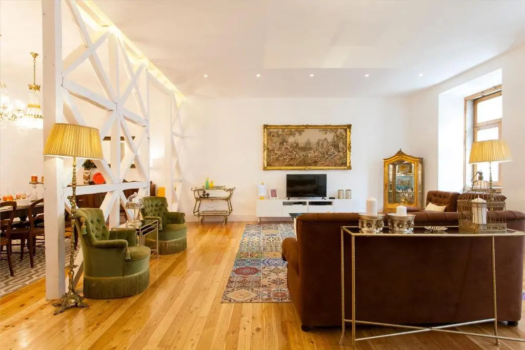 Chiado 4-Bedroom Flat