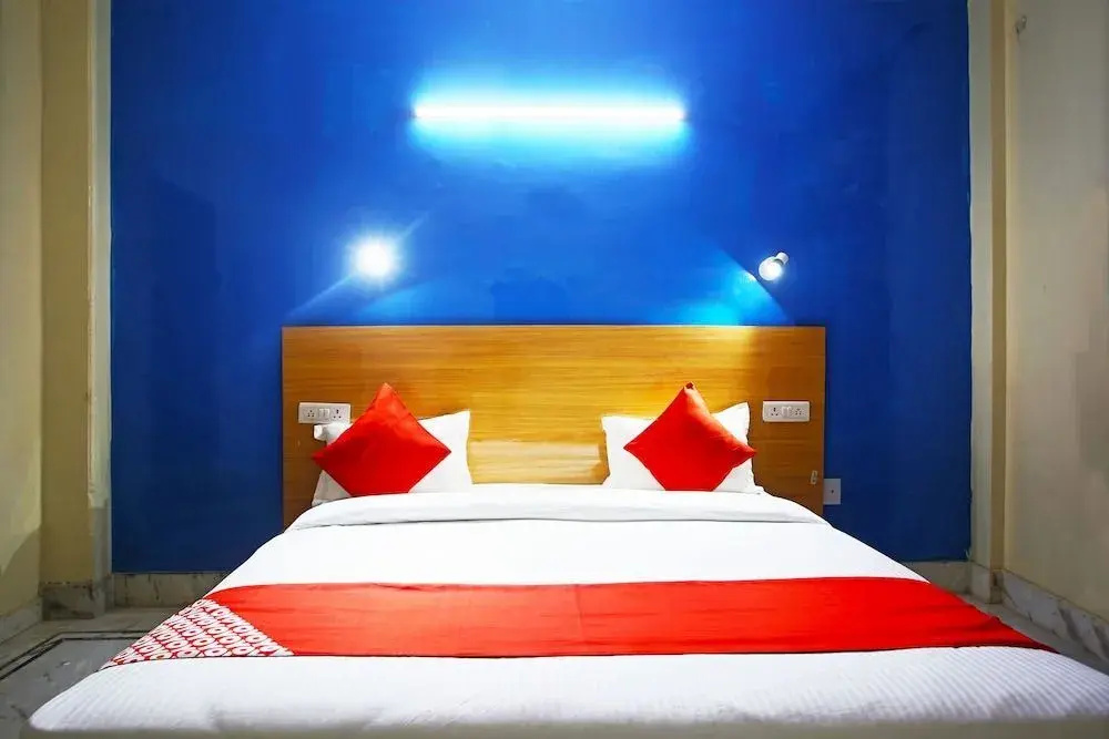 Silver Villa by OYO Rooms