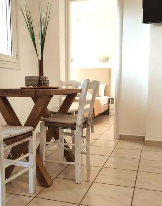 #5 Giorgos & Chara apartments