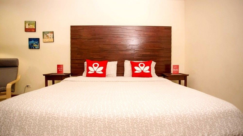 ZEN Rooms Royal Bee