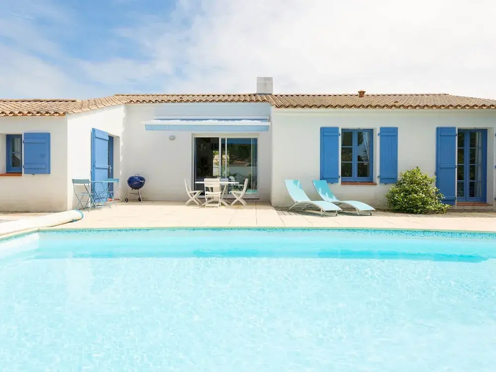 Luxurious Villa With a Dishwasher, Only 3.5km From the Beach