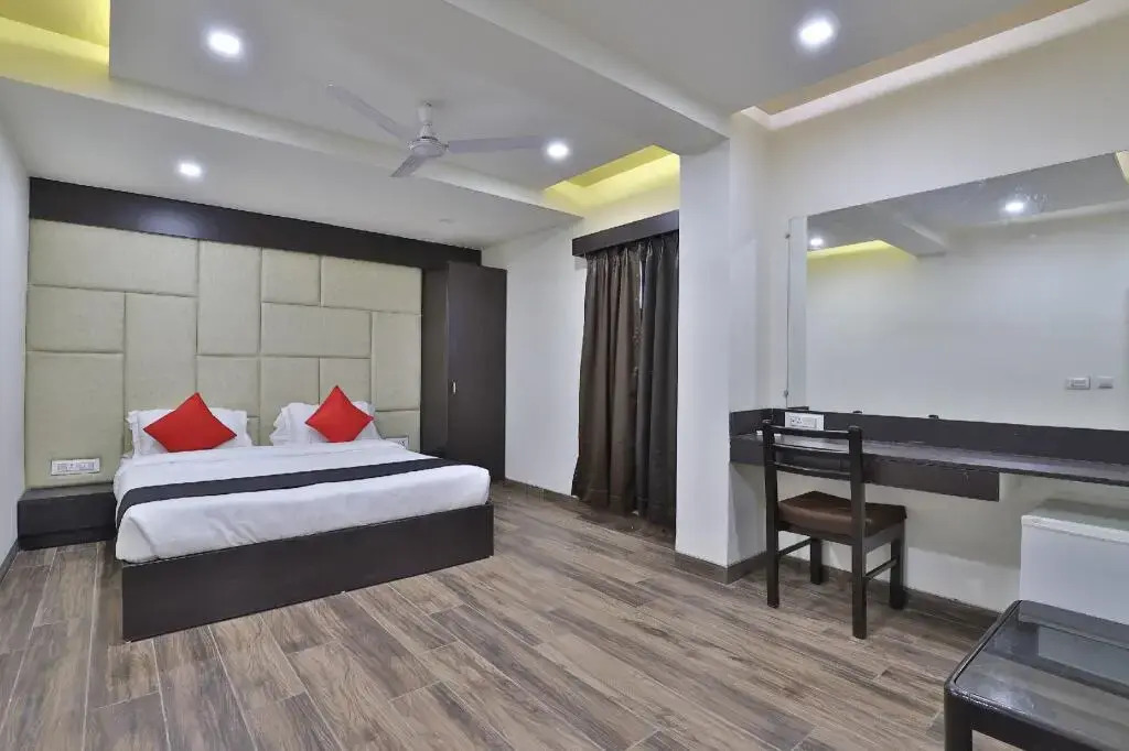 Hiriz Hotel By OYO Rooms
