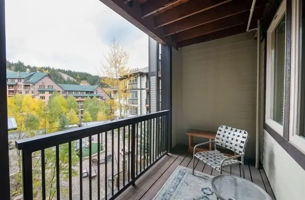 Premium Unit 3513- Fraser Crossing/founders Pointe 1 Bedroom Condo