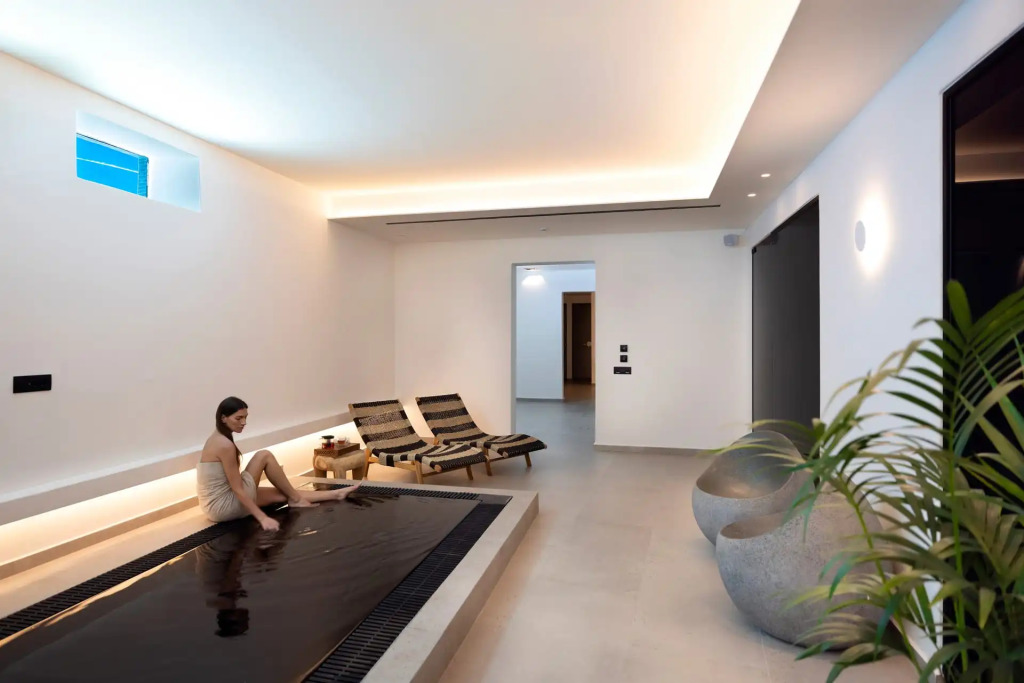 Tropicana Suites & Villas Mykonos