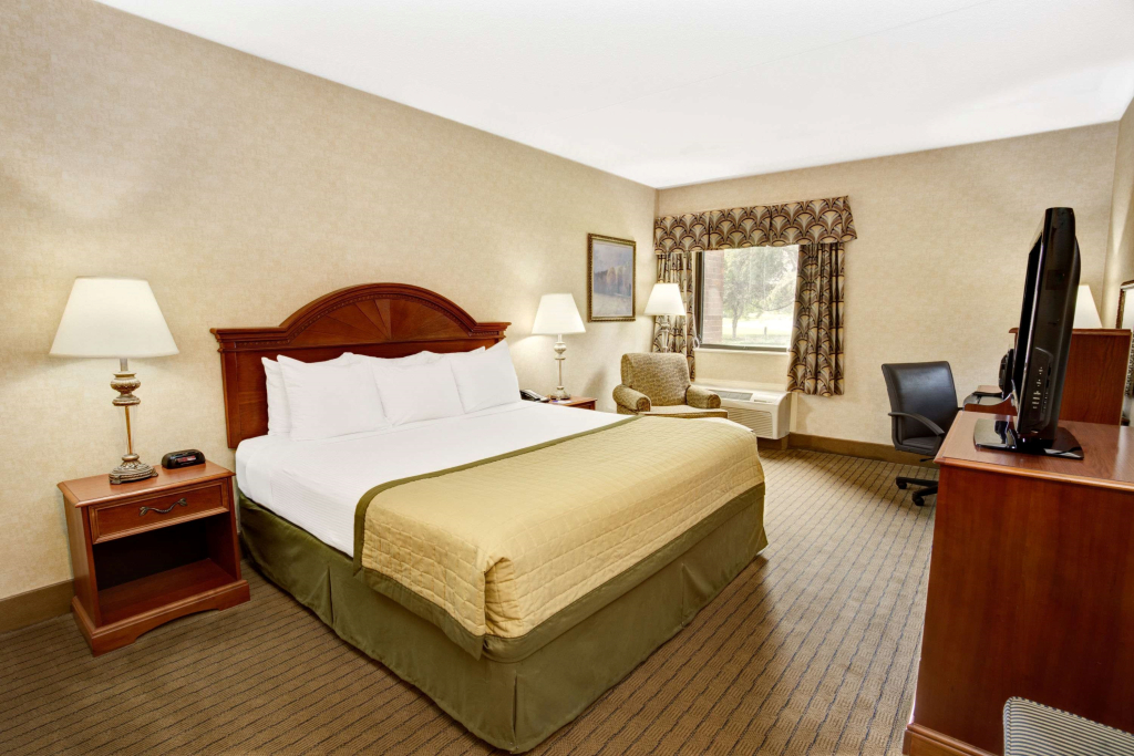Baymont Inn And Suites Indianapolis West