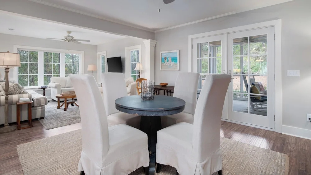 34 Seagrove Village Dr