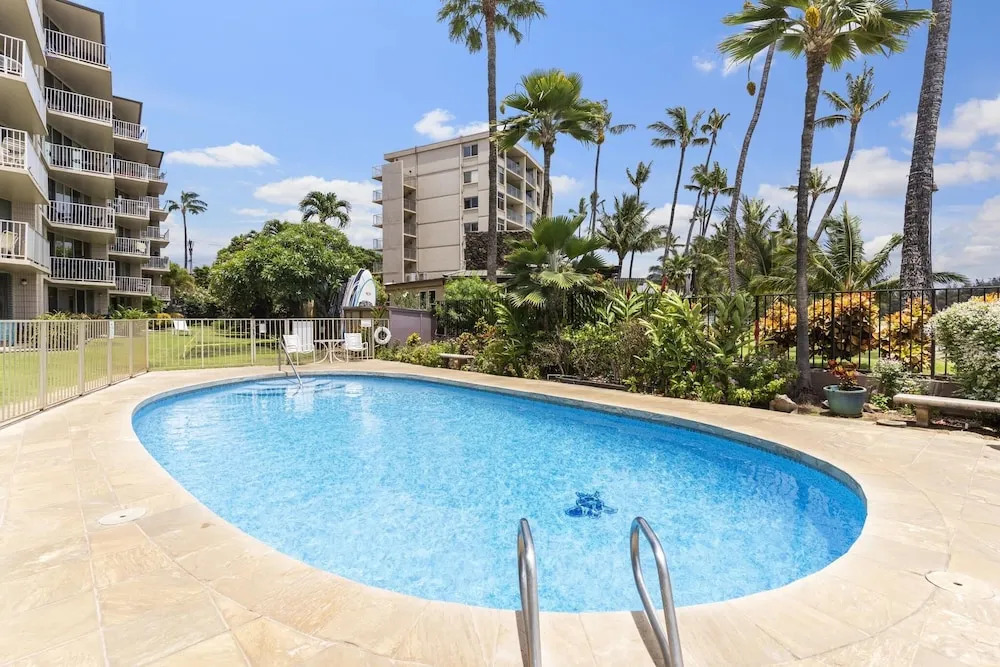 Kamaole Nalu 103 2 Bedroom Condo