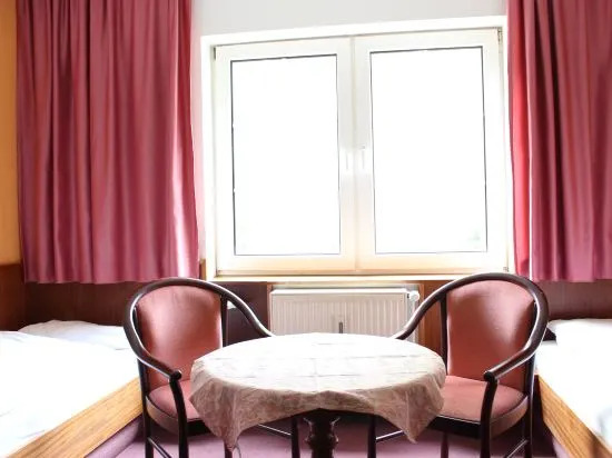 LandHotel