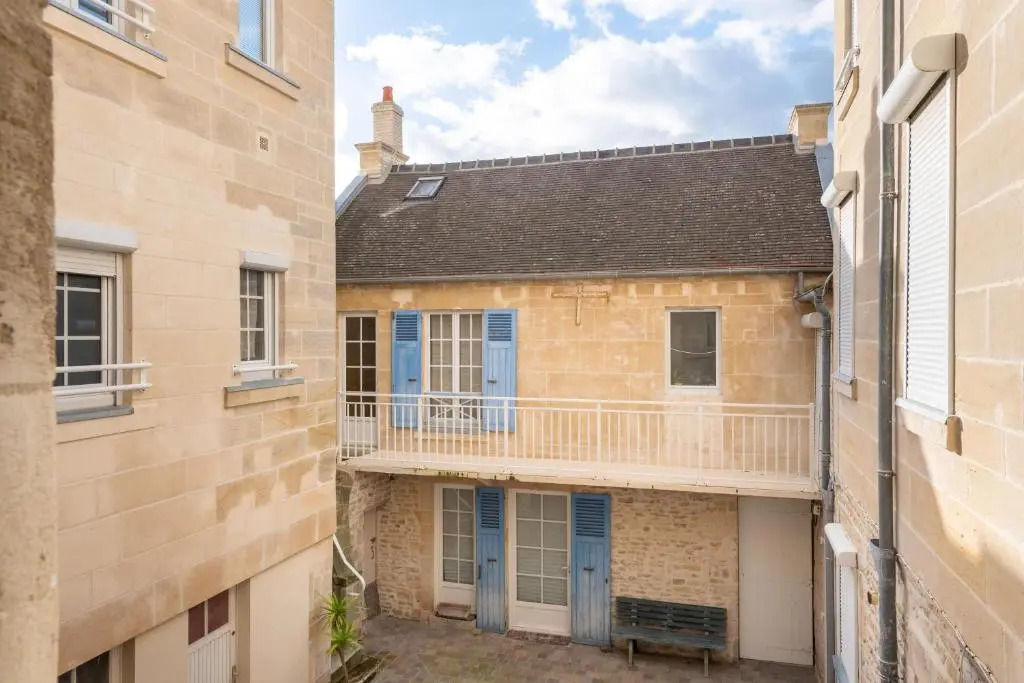 Aviso - appartement magnifique vue mer - plage à 50 m