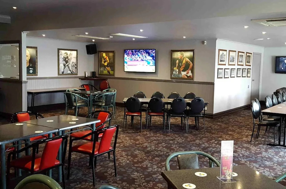 Madden's Commercial Hotel