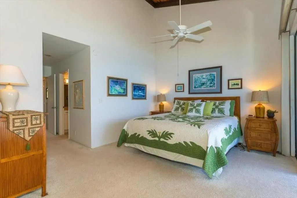 Hale Kania Kai - Surf & Racquet 3302 top floor 3bd/2bth