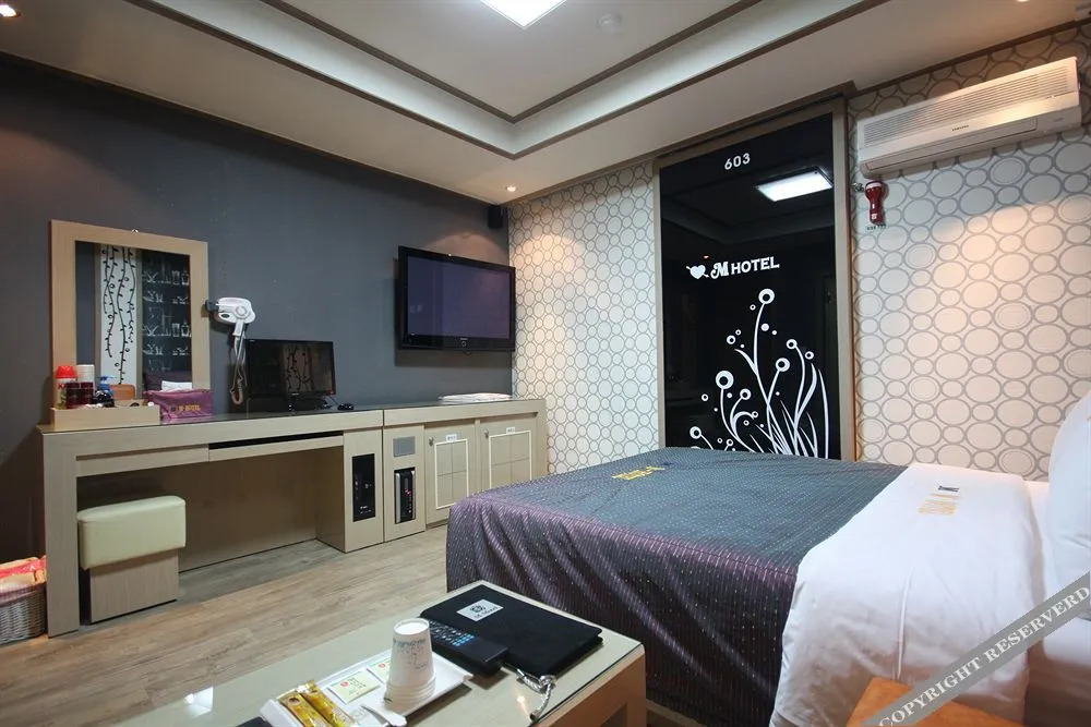 M Motel Gimpo