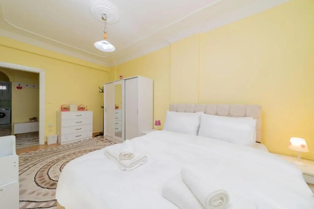 Central Fully Furnished Flat In Antalya Kepez
