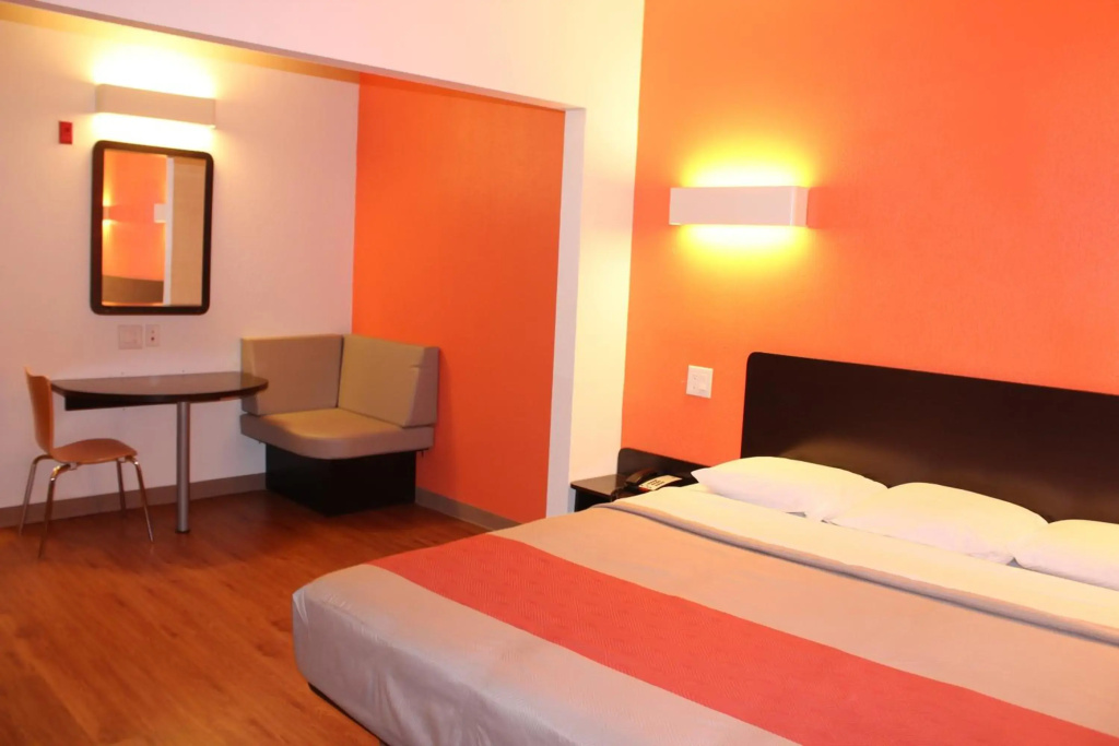 Motel 6-Rosenberg, TX