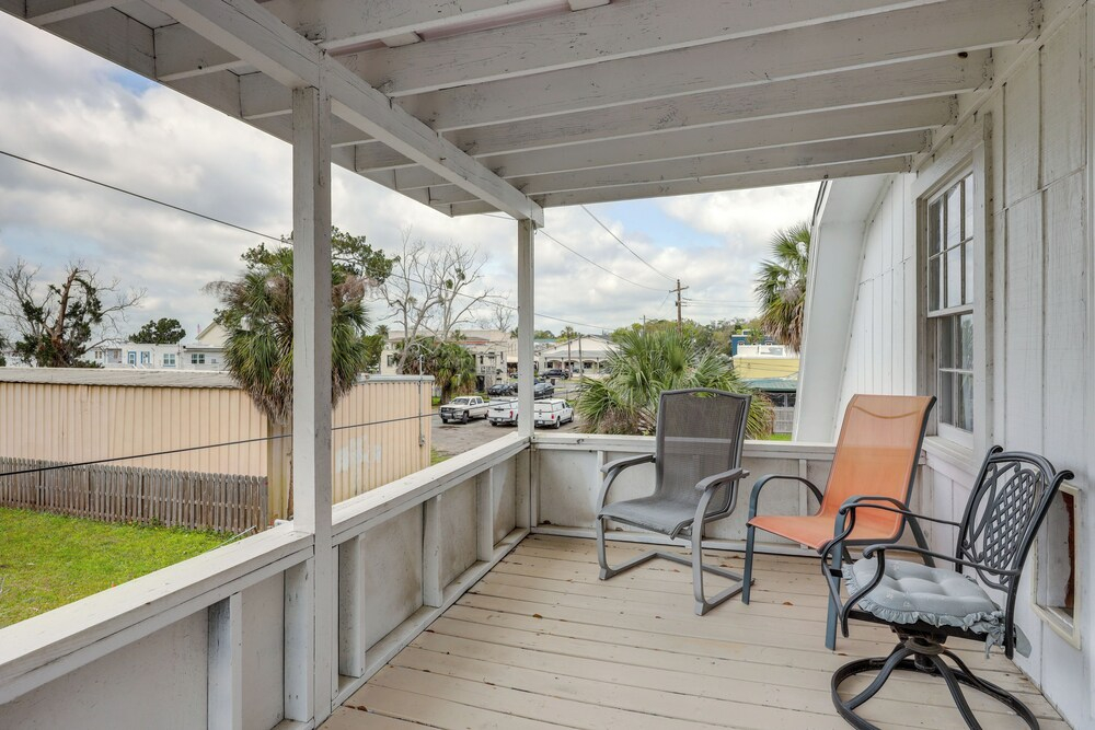 St. Marys Chic: Porch Living & Total Walkability!