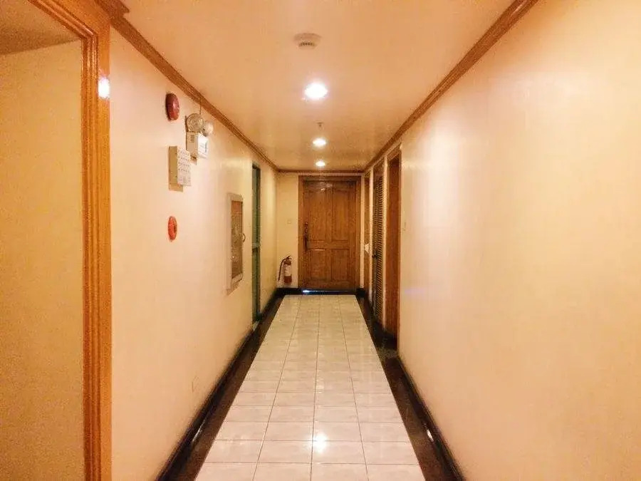 Atherton Place - Clavo Condotel Unit 6b