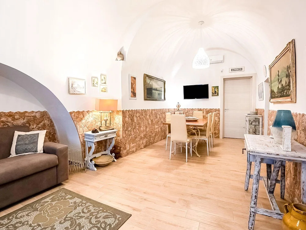 Plush Holiday Home in Galatone near Porta San Sebastiano