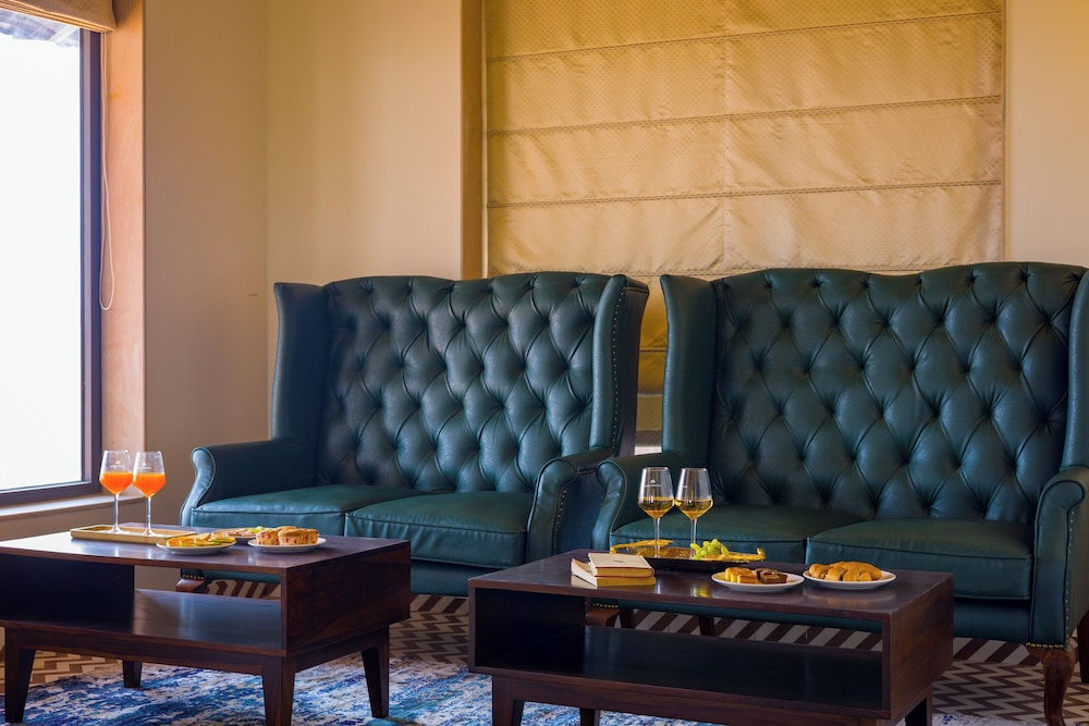 ELIVAAS The Kanota Retreat 4 BHK Villa