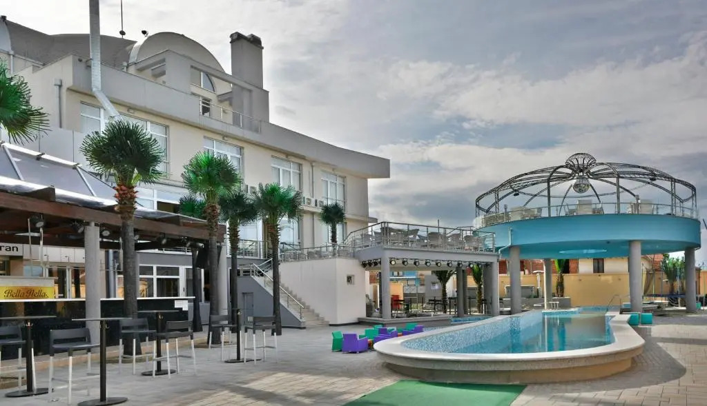 Hotel Bella Nella
