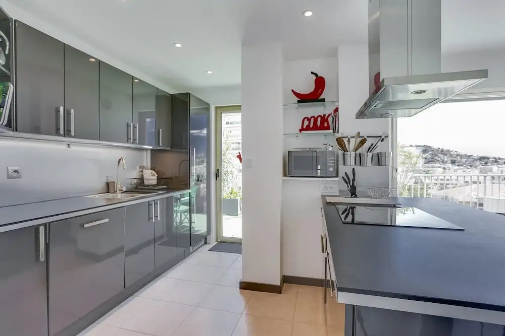 Le Mallory  Apartment 2