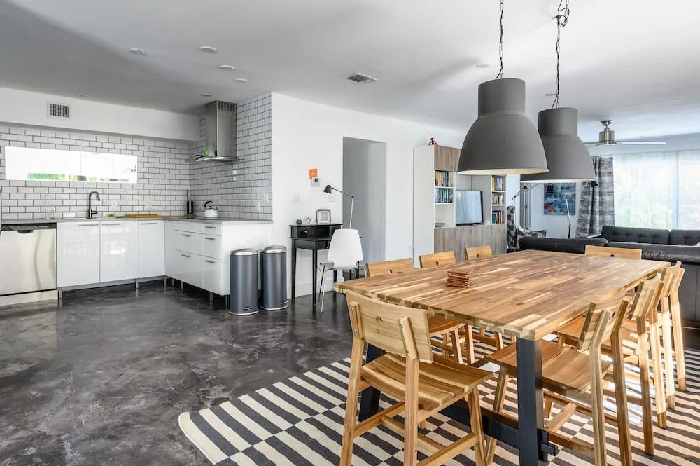 New Listing! Designer Beach Hideaway W/ Pool 4 Bedroom Home