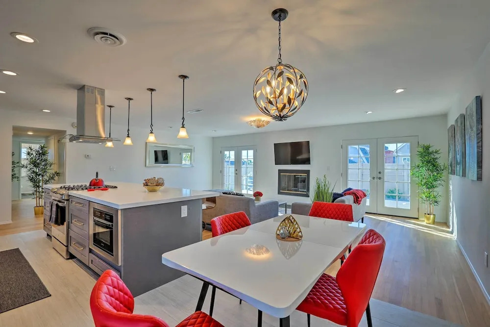 Oceanside Home w/ Patio & Grill, Walk to Beach!