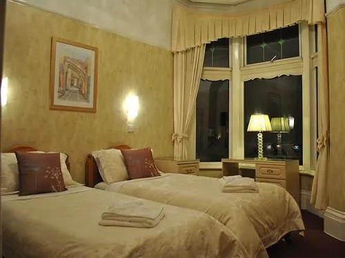 Clifton Villa - Southport