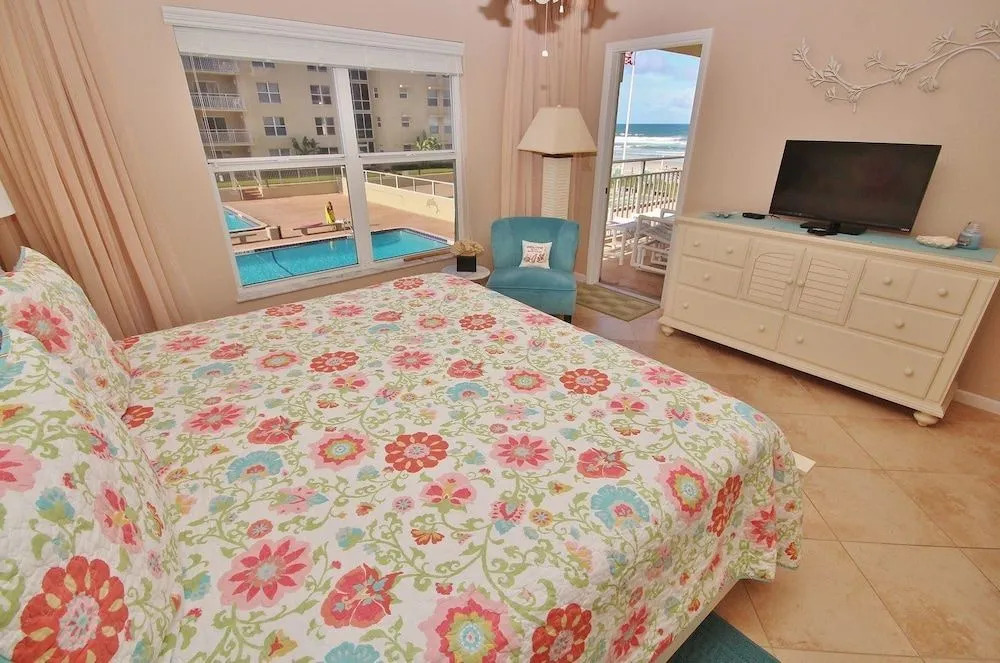 Sea Coast Gardens III 208 Apartment 2
