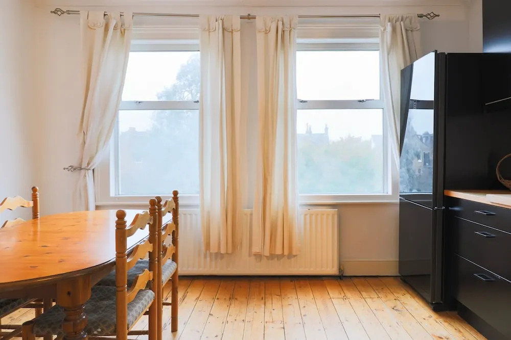 Spacious 4 Bedroom Property With Garden