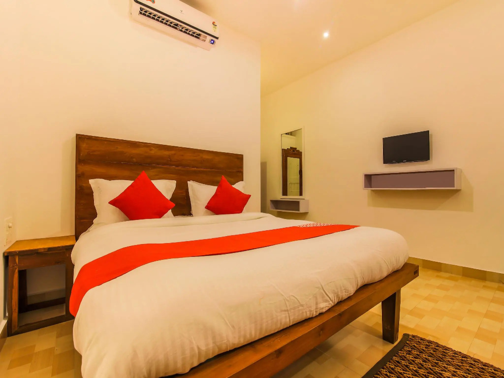 Arambol Plaza Beach Resort