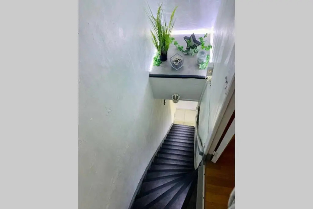 Maison 2 Chambres - Lille - 4 Pers - 300m Metro (Adults Only)