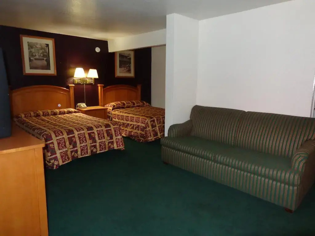 Americas Best Value Inn North Black Canyon Hwy