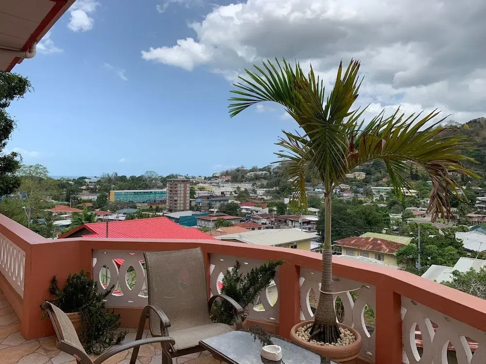 Carolyns View Guesthouse