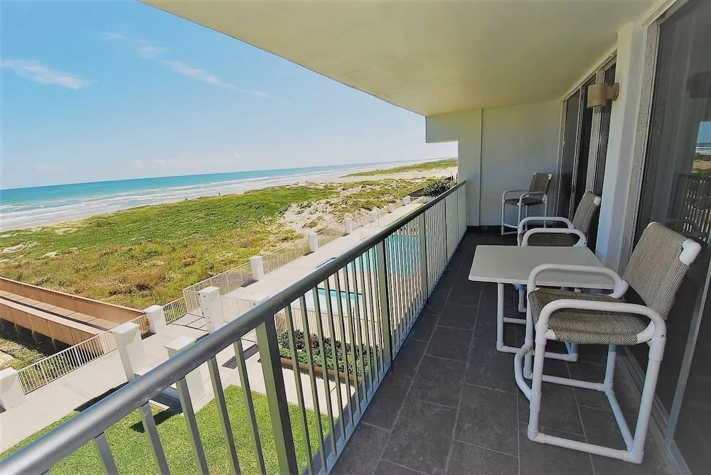 Breakers Unit #307 2 Bedroom Condo by RedAwning