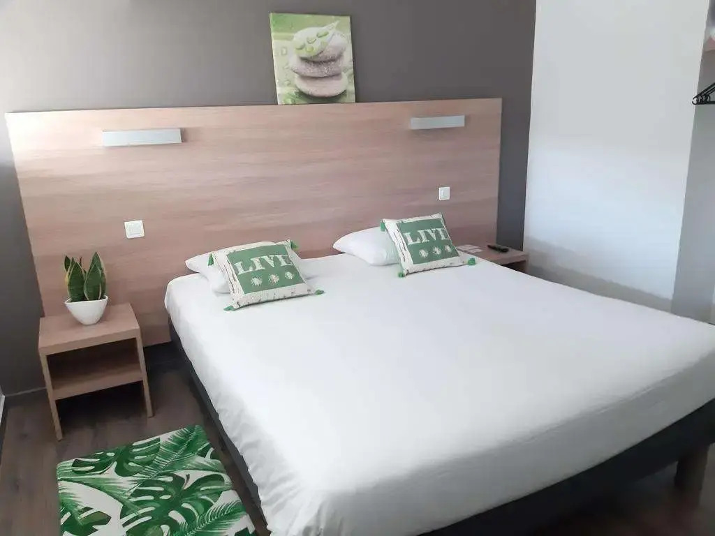 Brit Hotel Besancon lHorloge