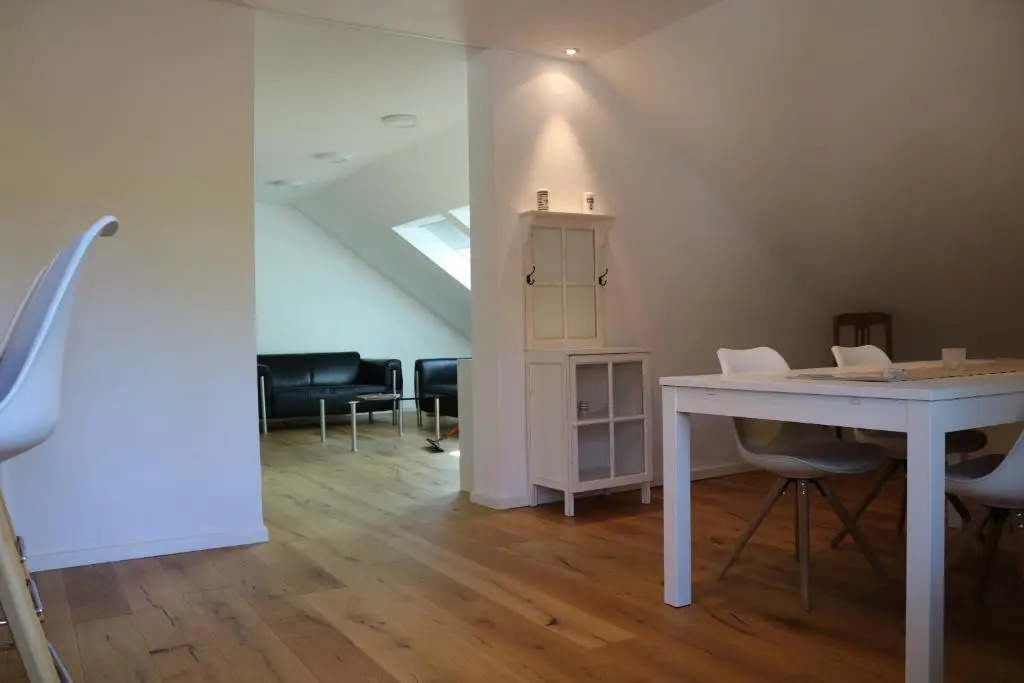Tuniberglounge - moderne, helle und großzügige Wohnung